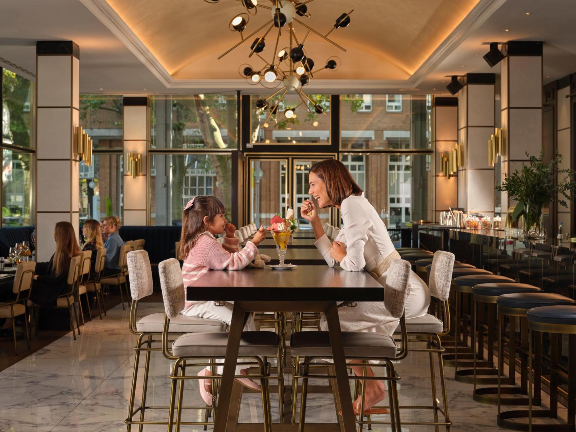 Intercontinental Berlin By Ihg Hotel Luaran gambar The Bar
